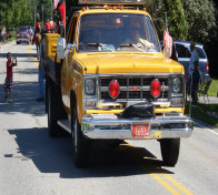 brush_truck_-_parade.jpg